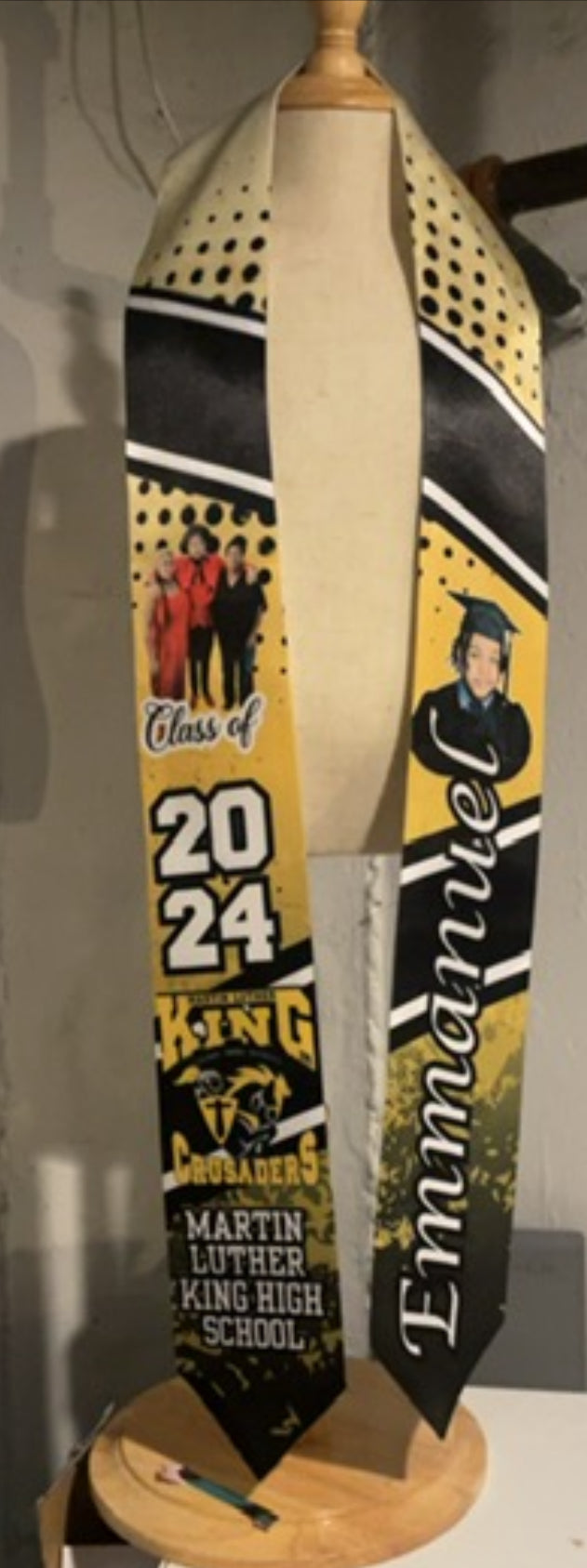 Custom graduation stole